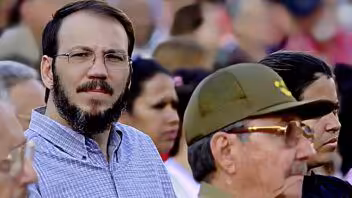 Mario Díaz-Balart pide investigar beneficios migratorios de familiares de Alejandro Castro Espín en Estados Unidos