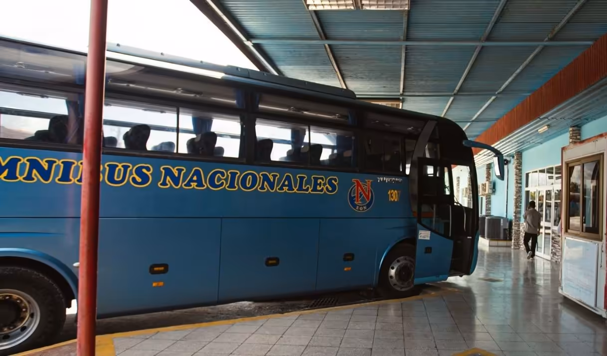 Otra provincia cubana limitará venta de pasajes a La Habana y aplicará sistema de prioridades