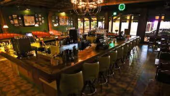 Orgullo cubano en Miami: bar de la Pequeña Habana entra en lista de los mejores de EE.UU