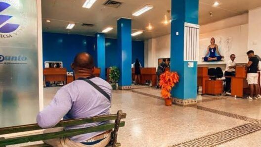 Cubanos vuelven a las wifis de parques y hoteles ante la mala conexión de ETECSA