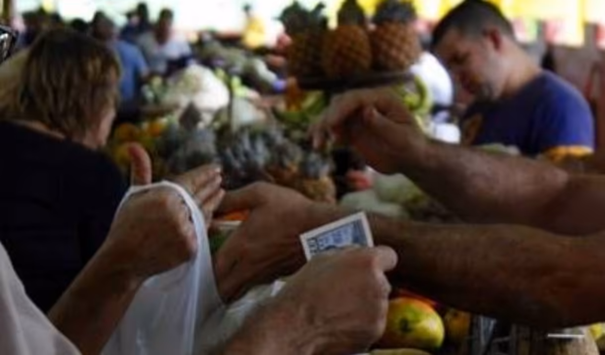 El fin de los topes de precios desata preocupación en Cuba: “Todo seguirá subiendo»