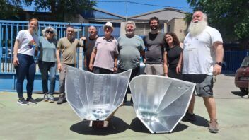 Construyen en España cocinas solares de cartón y aluminio para escuelas de Santiago de Cuba