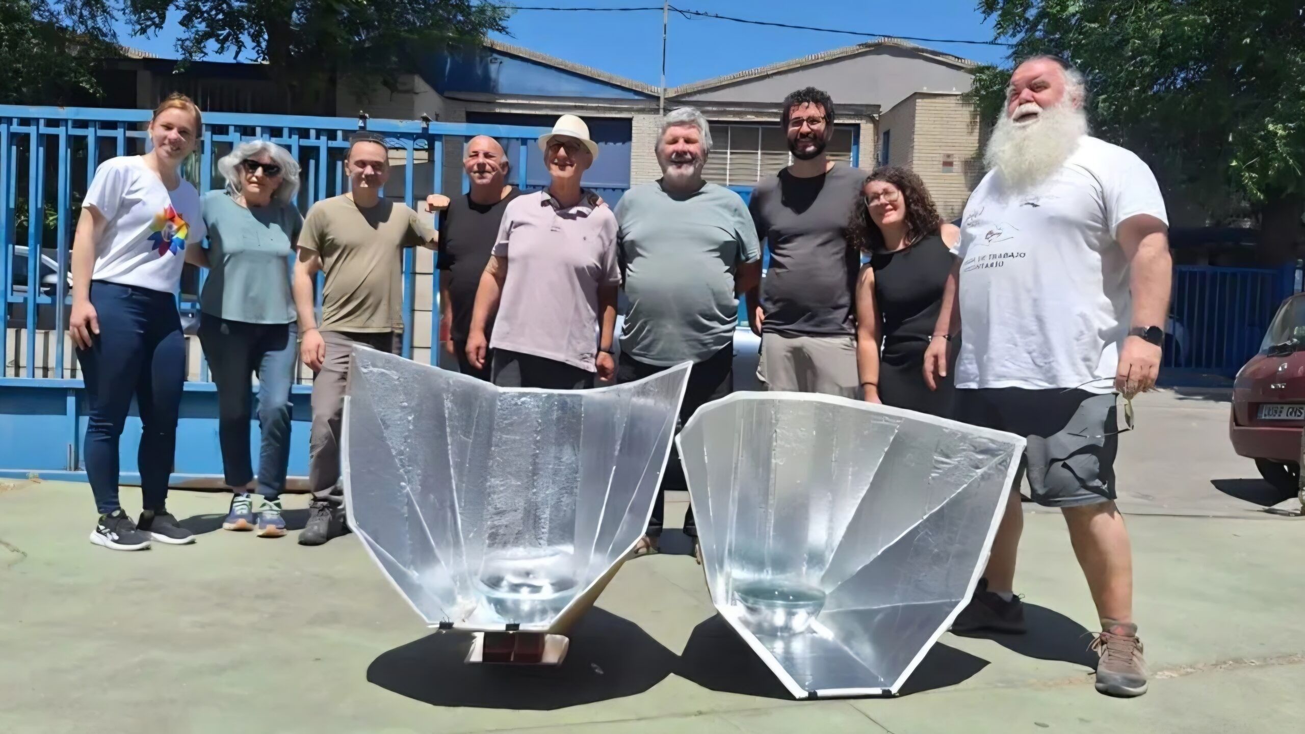 Construyen en España cocinas solares de cartón y aluminio para escuelas de Santiago de Cuba