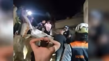 Rescatan con vida a un bebé de 18 días tras permanecer 32 horas bajo los escombros en Venezuela
