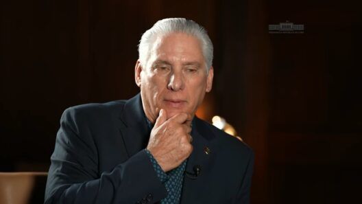 Díaz-Canel asegura que salud y educación seguirán gratuitas pese a las reformas en Cuba