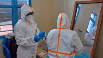 Brote de ébola por virus Bundibugyo supera los 1000 casos confirmados y la OMS mantiene la emergencia internacional