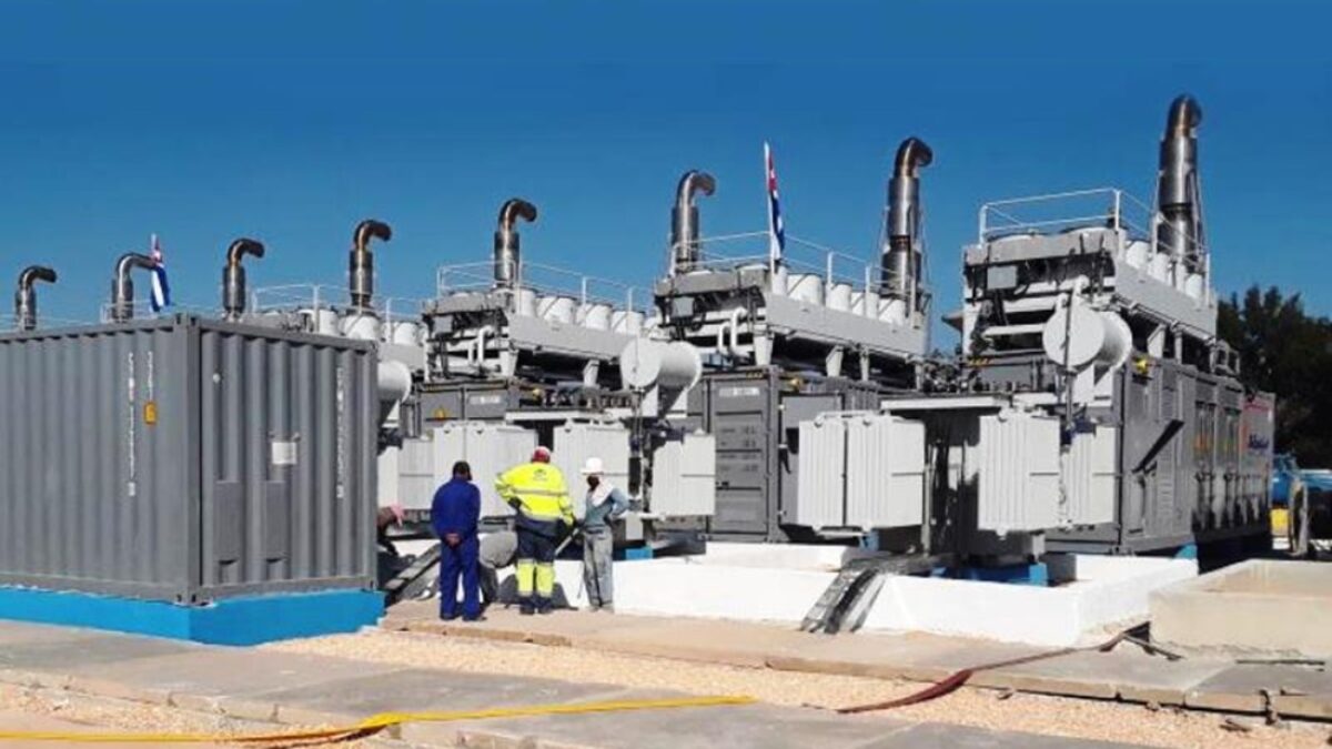 Nota informativa de la UNE: La falta de combustible deja fuera de servicio más de 1200 MW hoy en Cuba