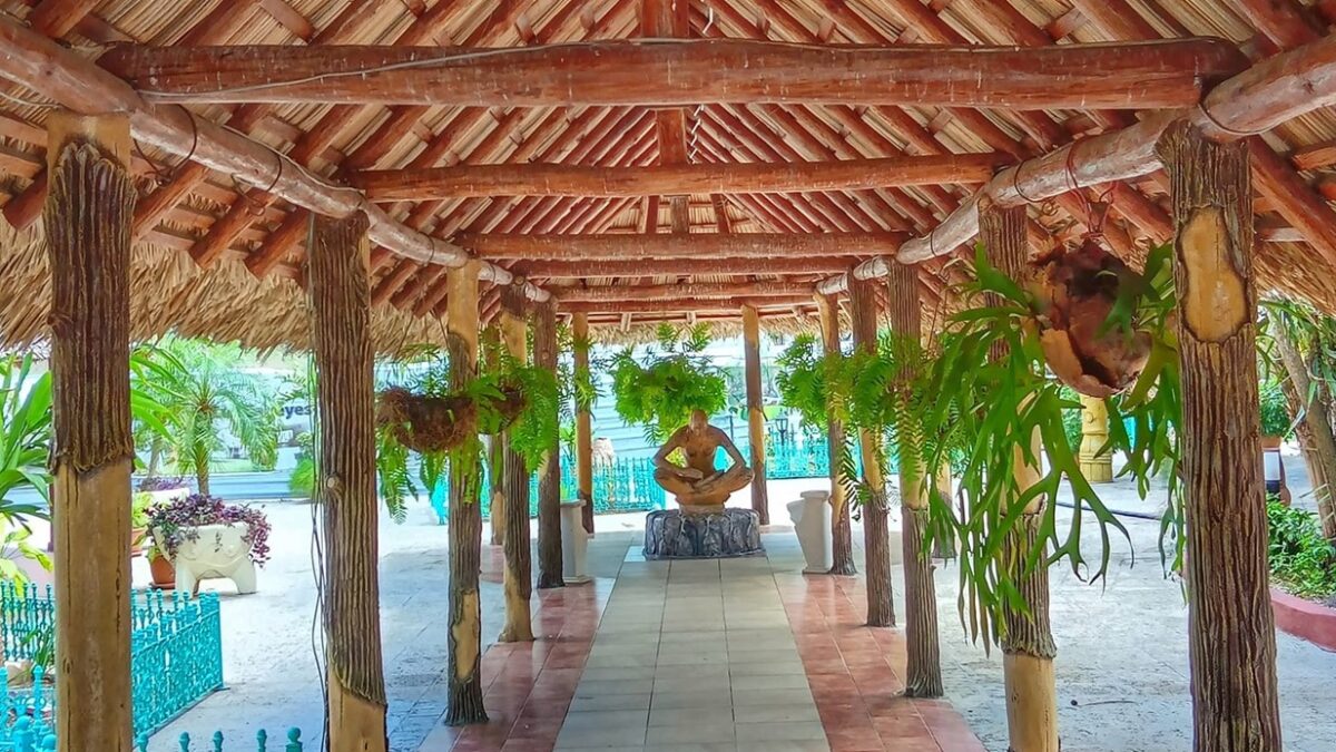 Vuelve el buffet criollo a un conocido hotel cubano: estos son los precios del pasadía