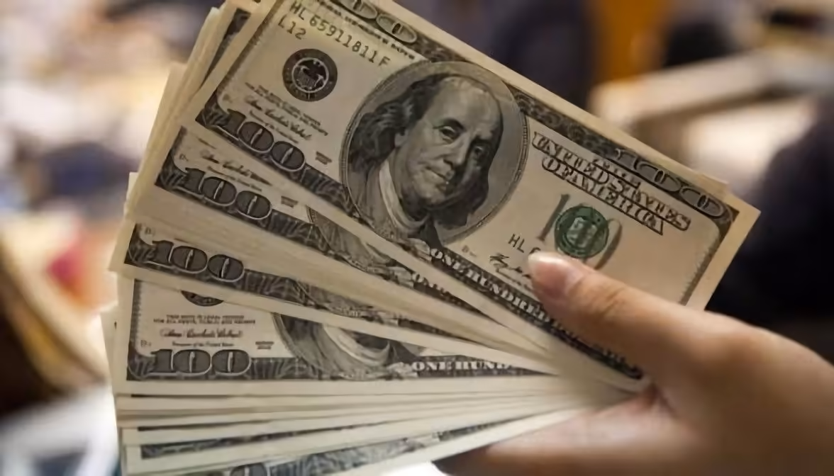 Increíble: Hoy más alto el valor del dólar y el euro en Cuba