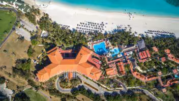 Cubatur promete ahorrar en este hotel de Varadero, pero deja fuera el dato que todos buscan