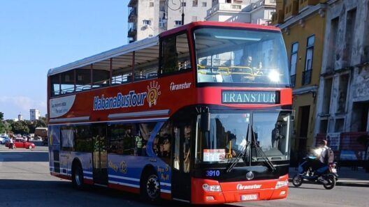 Transtur anuncia nuevos precios para el bus de dos pisos en La Habana: 5 USD o 2750 CUP