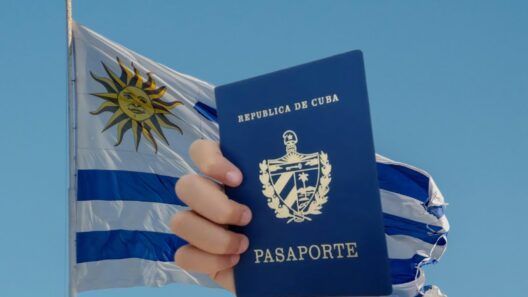 Uruguay recibiría a miles de cubanos deportados desde Estados Unidos