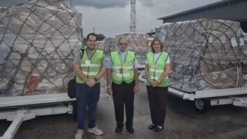 Ya llegó a Cuba el primer cargamento de ayuda de EE.UU.: esto traen las cajas enviadas desde Miami
