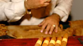 Golpe al tabaco cubano: suspenden el Festival del Habano 2026
