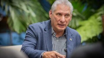 Díaz-Canel responde a cacerolazos: «Tóquenle la cacerola a los vecinos del norte, que son los que nos tienen con este apagón»