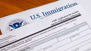 Más de 4000 cubanos reciben órdenes de deportación en Florida, Estados Unidos