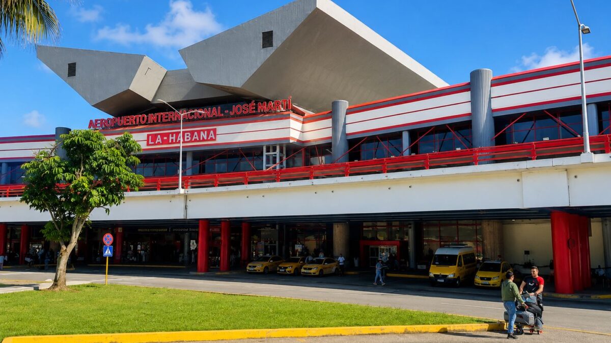 ¿Llegas al Aeropuerto de La Habana? Estas son las opciones para viajar hacia el centro y el oriente de Cuba