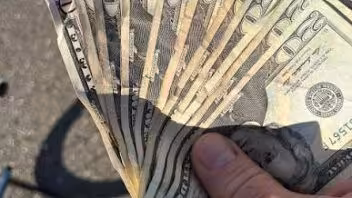Va para abajo el dólar en Cuba: vuelve a caer el valor del USD en el mercado informal