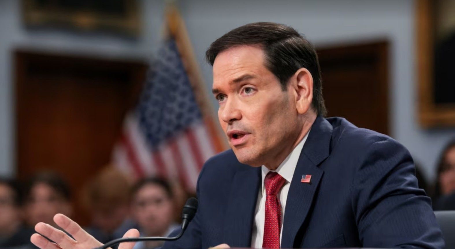 Rubio revoca estatus legal a cubano vinculado al ICAP y lo pone bajo custodia federal
