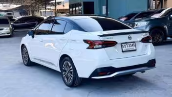 CIMEX pone a la venta un Nissan de 2022 por 26.500 dólares en Cuba y desata las críticas