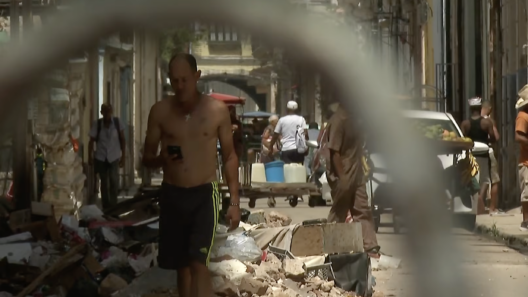Reformas económicas de Cuba abren críticas desde la izquierda oficialista