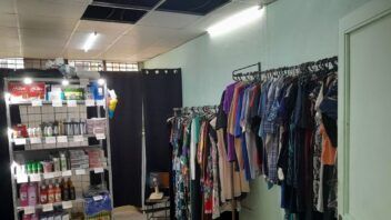 Abren tienda de aseo y alimentos en hospital cubano: pagos en pesos y por QR