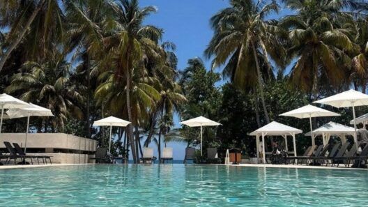 Hotel en Cuba anuncia pasadía por 35 dólares: incluye piscina, playa, bar y restaurante