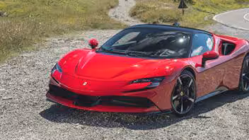 Venden el primer Ferrari eléctrico: este es el precio