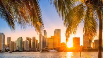 Miami se prepara para un fin de semana de calor con altas temperaturas y tormentas