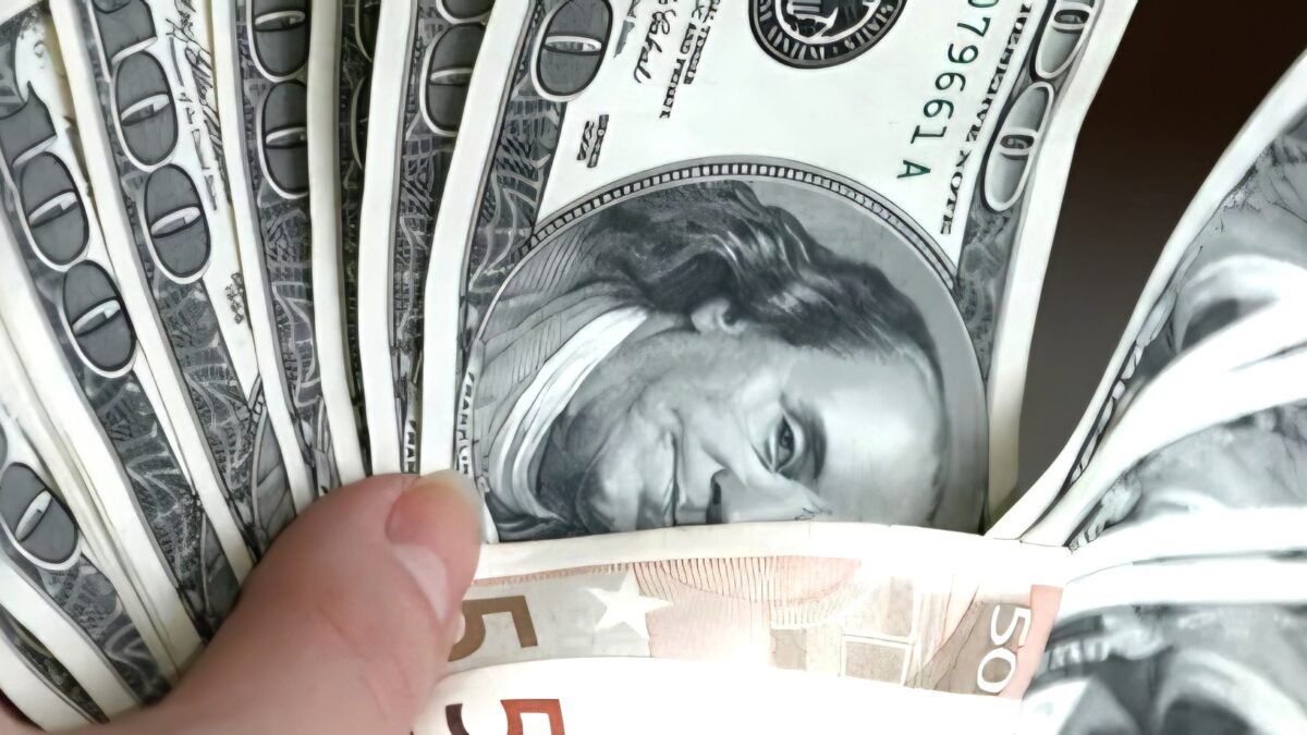 Si te mandan 100 dólares, ¿cuánto dinero recibes ahora mismo en Cuba?
