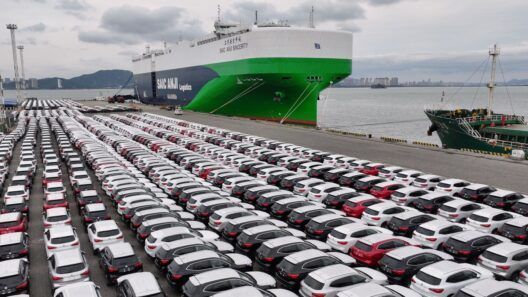Cambian límites para la compra de carros en Cuba