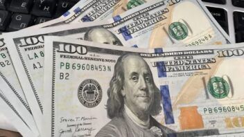 Banco Central de Cuba: Baja el dólar y el euro, mientras la MLC sube en el mercado informal cubano