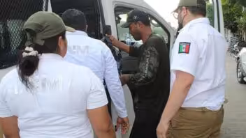 Detienen a migrantes cubanos en un control en México