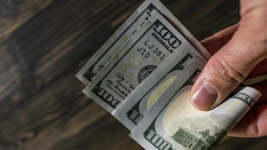 Precio del dólar y el euro en el mercado informal de divisas