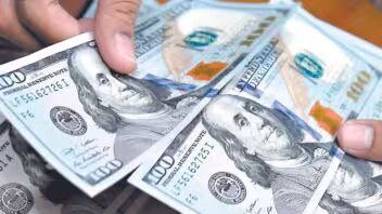 Mira cuánto ha bajado el dólar y el euro hoy en Cuba
