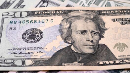 Precio del dólar y el euro hoy en Cuba: la MLC cae más de 10 pesos este 18 de agosto