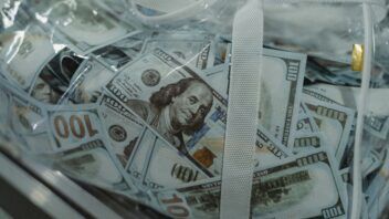 Otro aumento: Así está el precio del dólar y del euro en Cuba hoy. Tasas de cambio