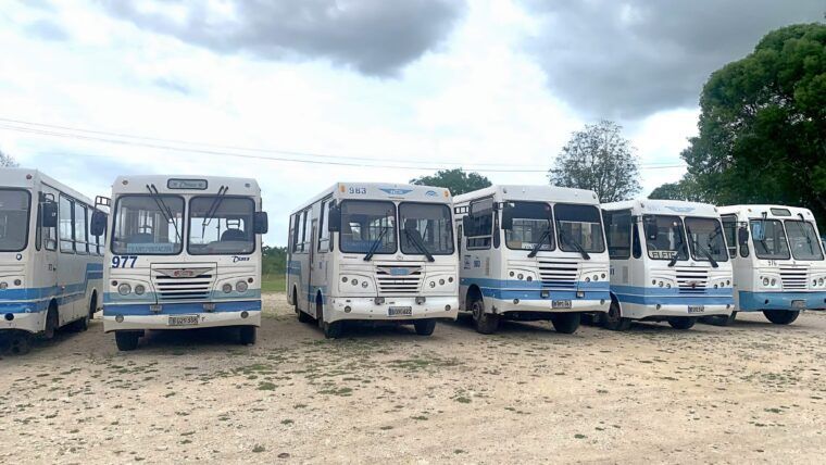 Guaguas estatales a 800 pesos en Colombia, Las Tunas