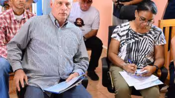 Díaz-Canel fija finales de septiembre para mejorar el agua en La Habana