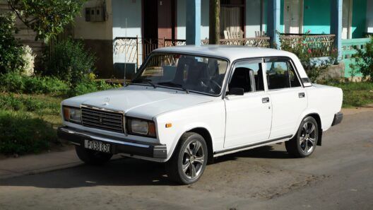 ¿Vas a comprar un carro en Cuba? Debes saber esto antes