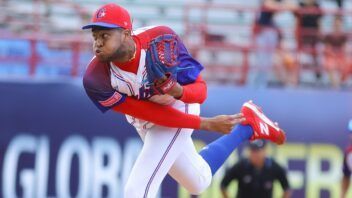 Raidel Martínez alcanza 40 salvamentos con Yomiuri