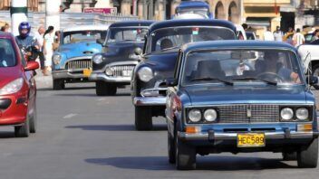 ¿Tienes carros en Cuba? Una vieja limitación cambia lo que puedes comprar