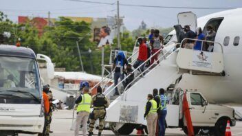 Estados Unidos dicta 160.029 órdenes de deportación contra mexicanos en 2026