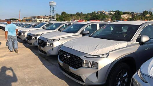 Política de vehículos en Cuba: cambios para comprar e importar