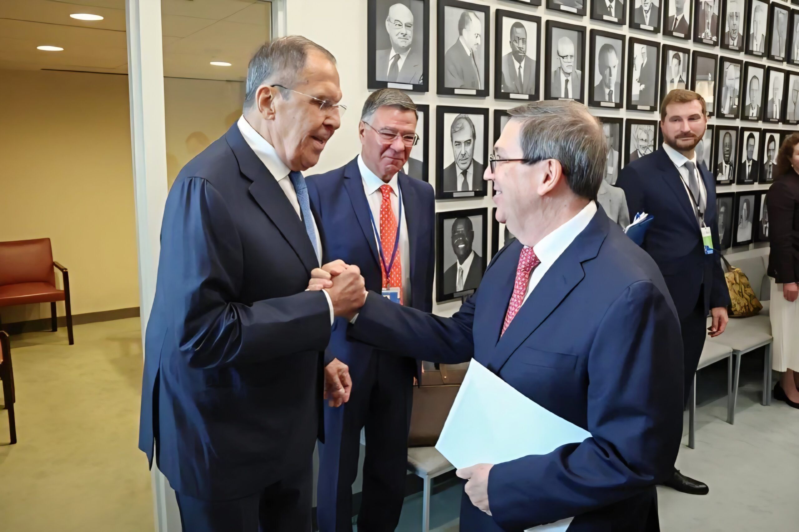 Bruno Rodríguez y Serguéi Lavrov se reúnen en Nueva York durante la Asamblea de la ONU