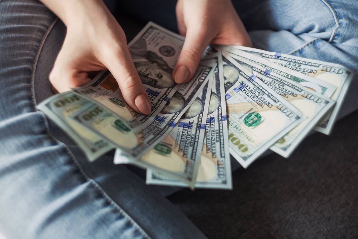 Estiman en 80.683 dólares el ingreso para una familia de tres en Florida