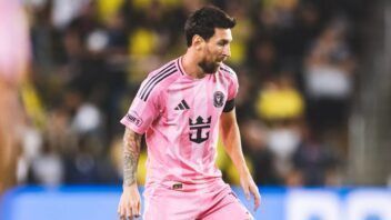Messi marca un golazo de falta imposible, pero Inter Miami pierde en el último suspiro