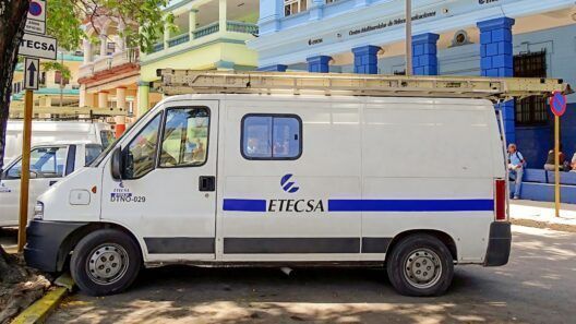 Apagones y falta de combustible afectan los servicios de Etecsa en Cienfuegos