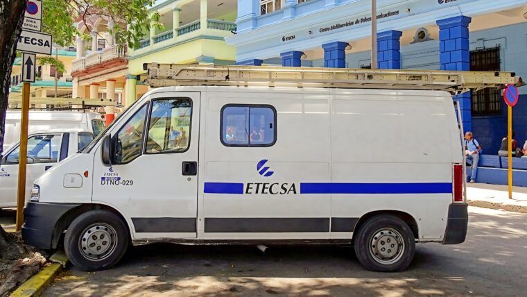 Apagones y falta de combustible afectan los servicios de Etecsa en Cienfuegos