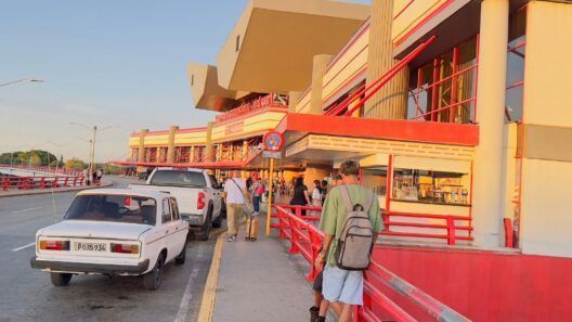 ¿Quieres vender en el Aeropuerto de La Habana? Abren convocatoria para un nuevo negocio